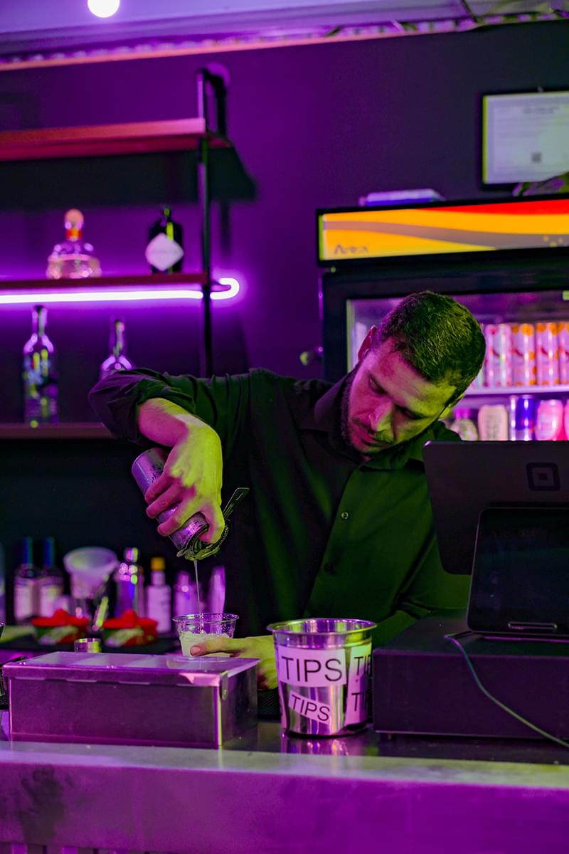 Bar